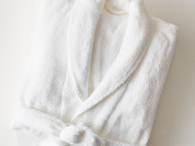 White pure cotton bathrobe