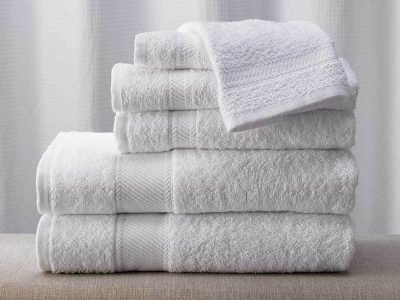 white cotton bath towel